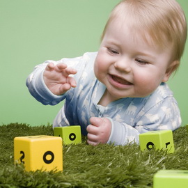 Jucăriile ca rol dezvoltarea unui copil mic, valoarea de jucării educative pentru copii