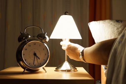 Cum de a învăța să te trezești devreme în dimineața și somn ușor