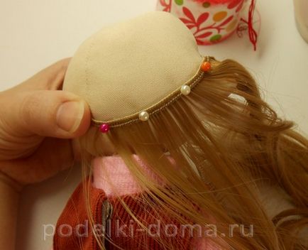 Cum să coase părul păpușă