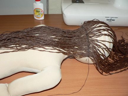 Cum să coase păpușa de textile de păr