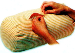 Cum să coase o perna perna decorativa cu propriile sale mâini - tăiere și de cusut