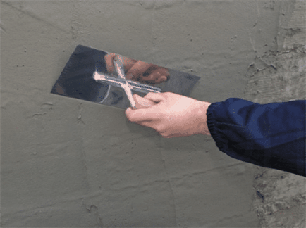 Cum să se alinieze peretele sub tapet sau țiglă cu mâinile lor