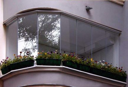 Cum să glazura un geam balcon cu mâinile lor pe cont propriu de la zero, video și instalarea de balcoane