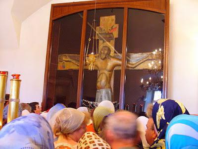 Sfânta Cruce (godenovo) minuni, comentarii, adresa și programul