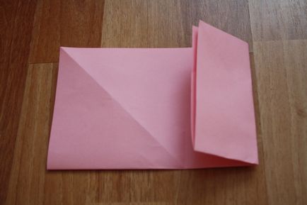 O clasă de maestru în arta origami „câine-spărgător“