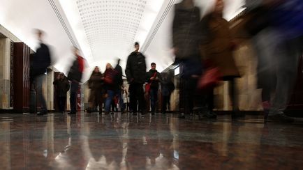București, știri, stații de metrou a început anunțând în limba engleză