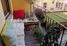 Efectuarea balconul de flori și de design, stand ampelnye decora plante frumoase, fotografii și