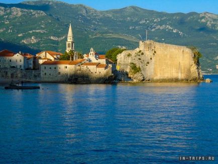 Plaja Mogren în Budva, fotografie, hartă, comentarii