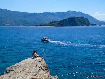 Plaja Mogren în Budva, fotografie, hartă, comentarii