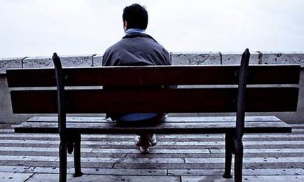 De ce oamenii rămân singur motiv singur, stai, vorbesc