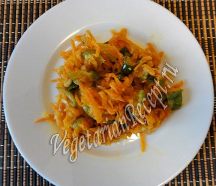 Salata de castraveți și morcovi prăjiți - reteta delicioasa cu o fotografie