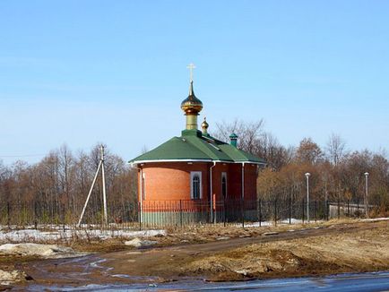 proprii oameni construiesc temple și capele construite