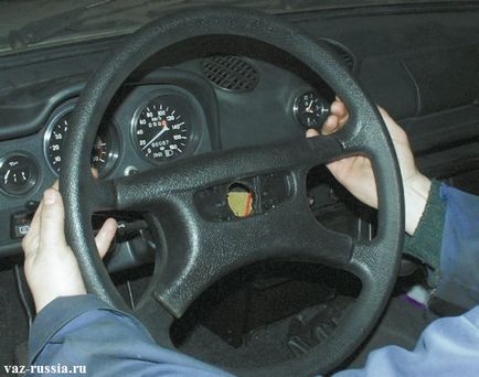 roată de rezervă pentru VAZ 2104, VAZ 2105, VAZ-2106, 2107 (înlocuire) roată de rezervă pentru VAZ 2104, VAZ 2105, VAZ-2106, 2107