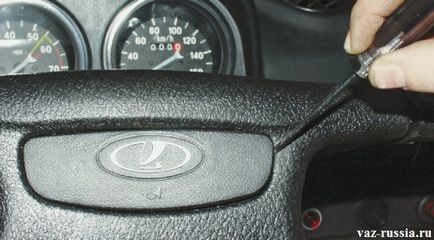 roată de rezervă pentru VAZ 2104, VAZ 2105, VAZ-2106, 2107 (înlocuirea volanului) roată de rezervă pentru VAZ 2104, VAZ 2105, VAZ-2106, 2107