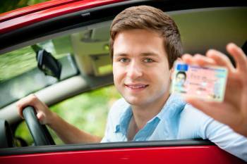 Cum să obțineți un permis de conducere după privarea