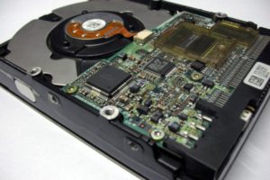 Cum de a sparge unitatea hard disk pe laptop în mod corect și simplu ghid accesibil