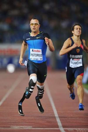 Un alergător cu proteză