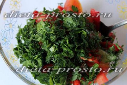 Salata cu ardei roșii și castraveți