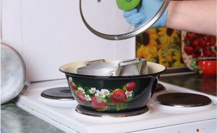 6 cele mai bune moduri de a curăța de la bucătărie la scară și grăsime (foto)