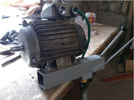 Generator de un motor asincron cu mâinile - cum să facă și să refacă sistemul și instruirea