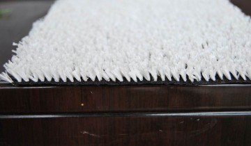 Gazon artificial - o alternativă la, sau o asemănare slab la natural (natural) Gazon artificial - o alternativă la, sau o asemănare slabă cu cel natural