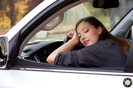Cum să nu adoarmă la volan în timpul călătoriilor lungi, trucuri de viață