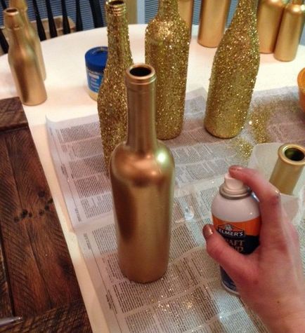Cum să picteze o sticlă de șampanie pentru o nunta - 5 lecții
