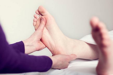 Cum se face masaj la picioare