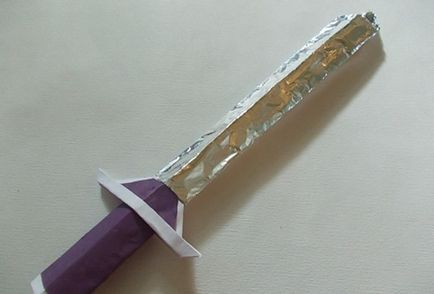 Cum de a face o sabie din hârtie cu pas mâinile cu instrucțiuni pas cu fotografii și video