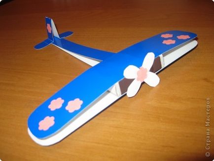 Cum sa faci un avion din cutie - cursuri online