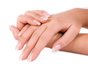 Cremă de mâini Nutritiva pentru pielea uscată a mâinilor și a unghiilor, în timpul iernii și de vară (compoziție, selecție,