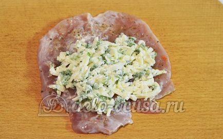 rola de pui cu brânză și usturoi reteta cu o fotografie - un pas cu pas de gătit sub formă de rulouri de pui cu branza (rola) rola de pui cu brânză și usturoi reteta cu o fotografie - un pas cu pas de gătit sub formă de rulouri de pui cu brânză
