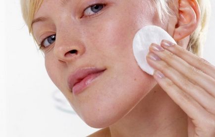 De ce acnee pe frunte - pentru femei și bărbați, există mici, după 30 de ani