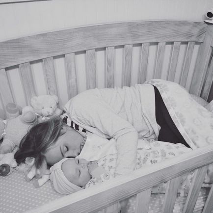 De ce la nou-născuții orfelinat din Cribs nu plâng