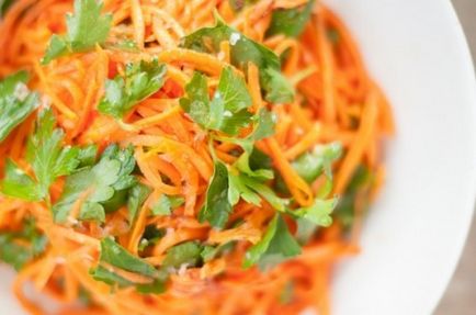 Salata cu morcovi în coreeană gustos, rapid, simplu!
