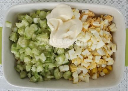 Salata cu porumb dulce, castravete, ou - reteta cu pas cu pas fotografii, toate mesele