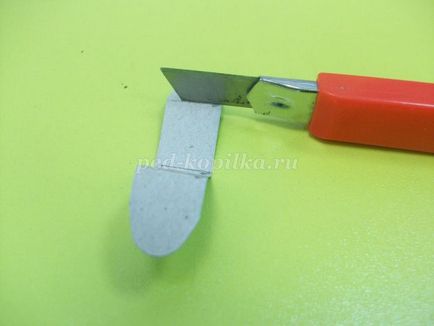 Avionul cu mâinile lor din carton (carton) Avionul cu mâinile lor din carton