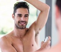 Roll-on deodorant, o rolă de sex feminin mai bine