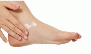 Crăpăturile dintre degetele de la picioare cauze si tratament