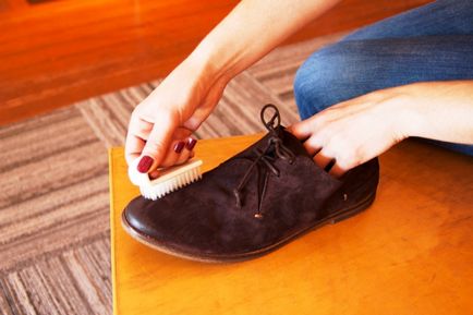 pantofi de îngrijire nubuc cum pentru a curăța rapid și eficient