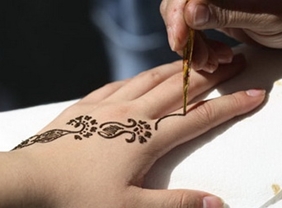corp henna la domiciliu - de îngrijire a pielii