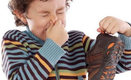 Ce ar trebui să fac în cazul în care pantofii cu miros urât remedii populare