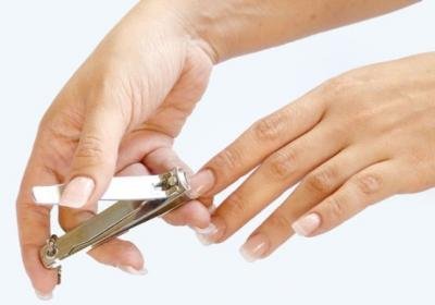 Cum de a elimina unghiile acrilice la domiciliu