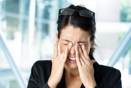 Cum de a elimina lacrimile îmbibare ochii după populare și eficiente metode