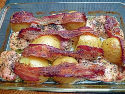 Cartofi cu bacon, coapte în cuptor - găti acasă rapid și gustos!