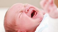 De ce țipă copilul nou-născut și ce să facă