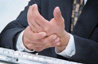 Motive pentru tremur și metode de a face cu faptul că tratamentul (mâini se agită cauzează activitate fizică boală) Motive pentru tremur și metode de a face cu astfel de