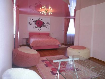 plafon stretch roz - design si fotografie sfaturi interioare