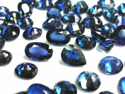 Sapphire - piatră, proprietățile magice care duc la lumină