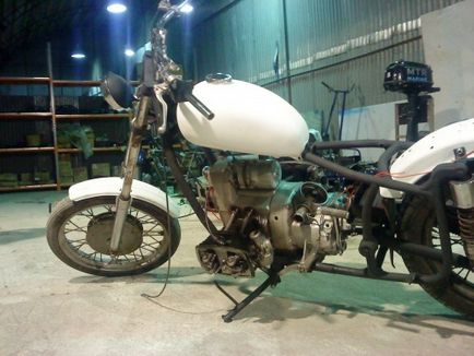 Colecta motocicleta lui însuși, motociclete Ural, Dnepr, bmw, reparații motociclete